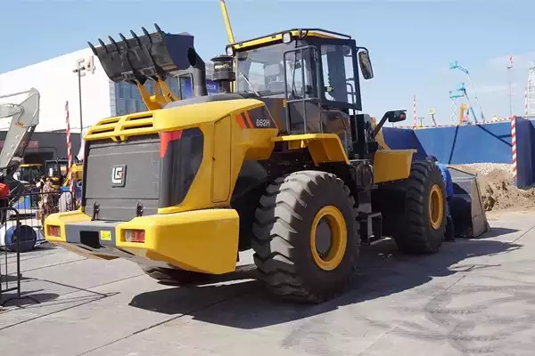 wheeled front loaders